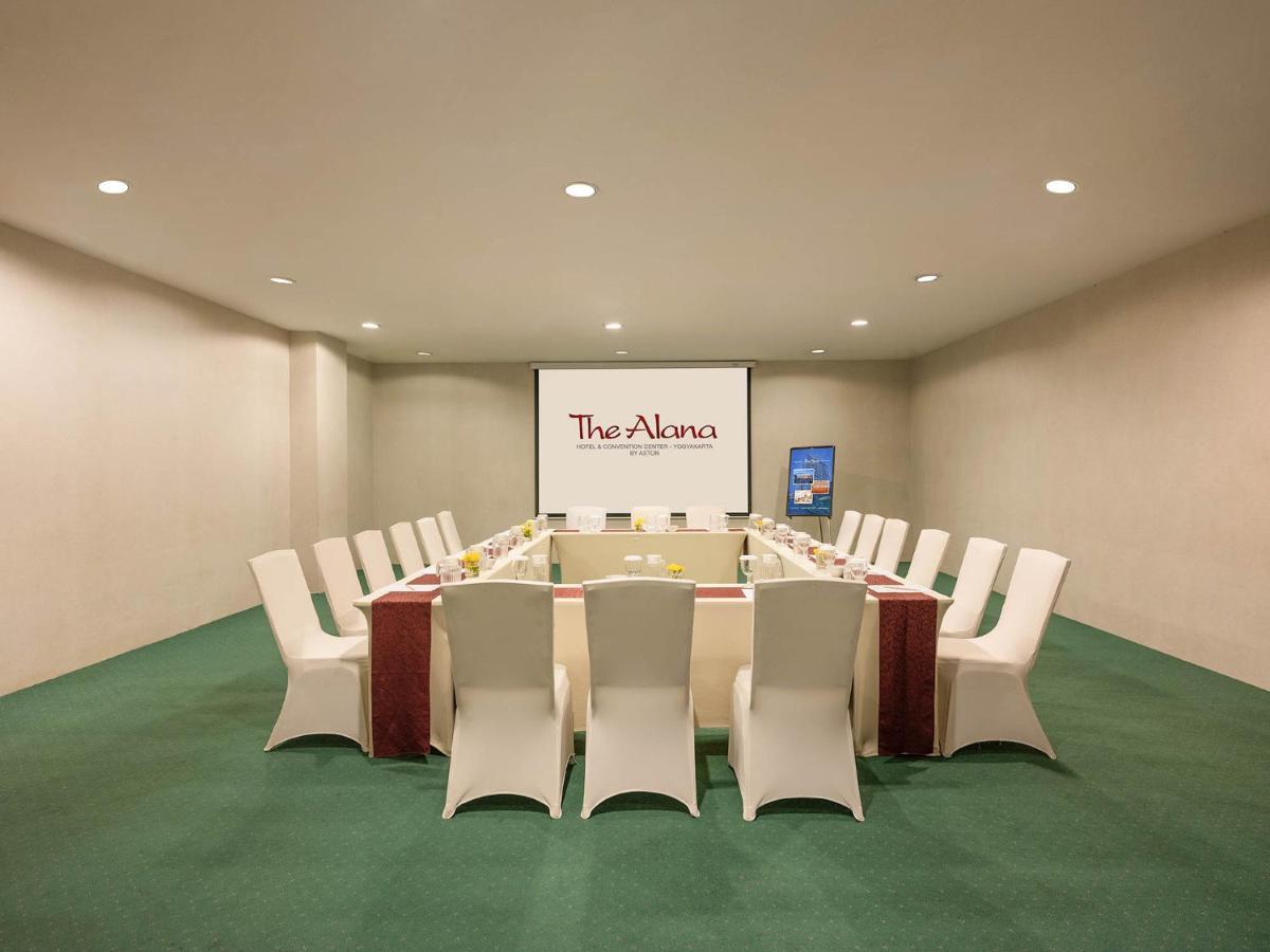 The Alana Yogyakarta Hotel And Convention Center Sleman  Ngoại thất bức ảnh