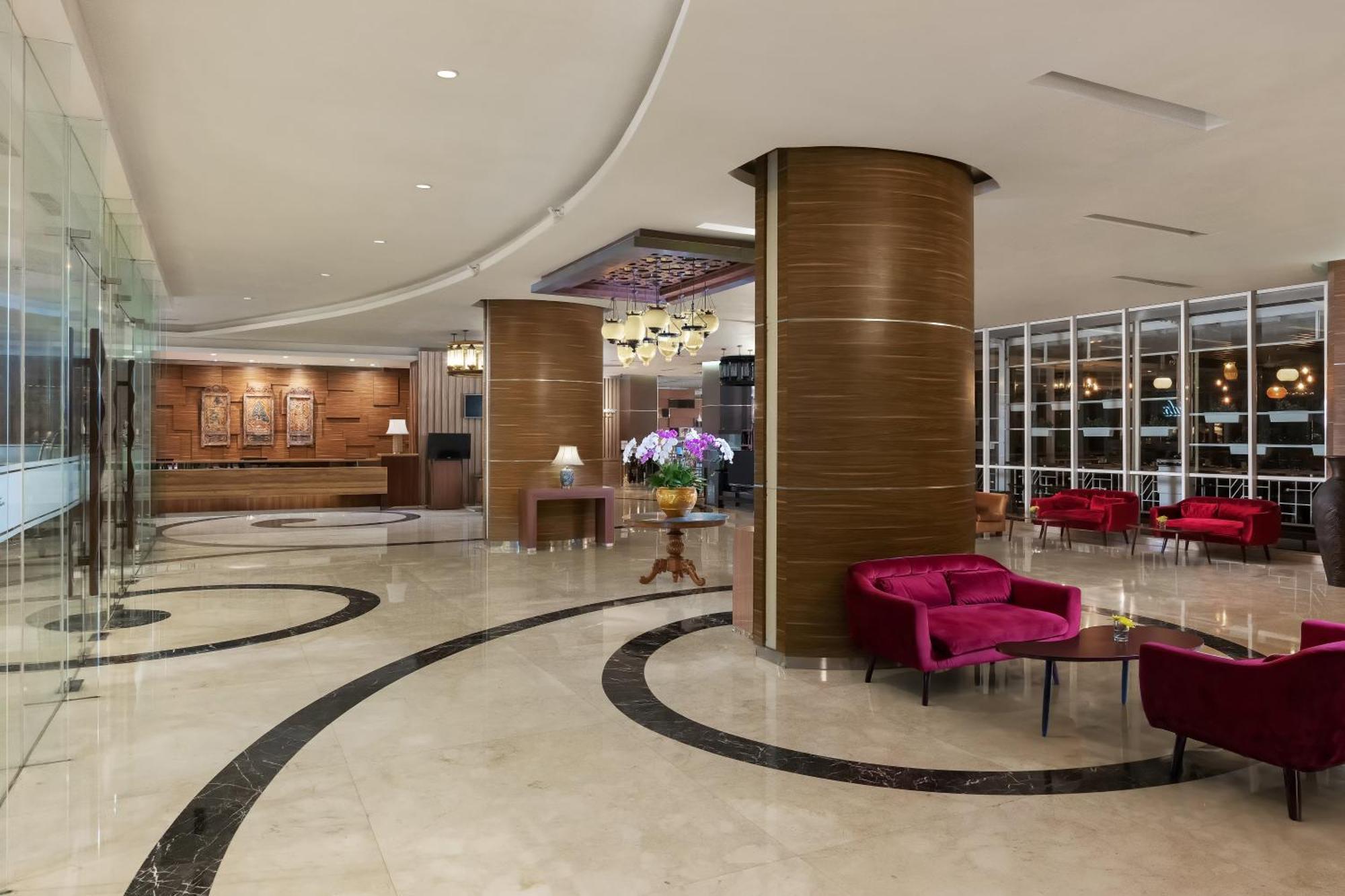 The Alana Yogyakarta Hotel And Convention Center Sleman  Ngoại thất bức ảnh