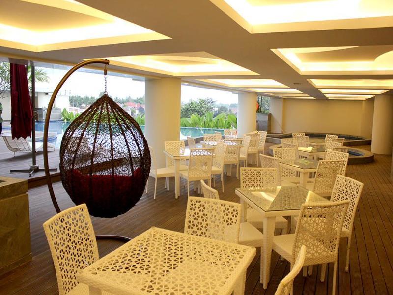 The Alana Yogyakarta Hotel And Convention Center Sleman  Ngoại thất bức ảnh